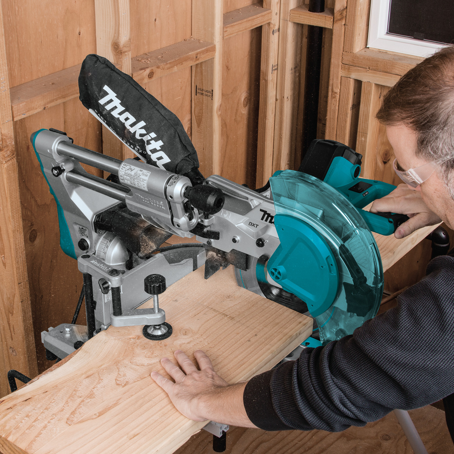 INGLETEADORA TELESCOPICA MAKITA 10 1510W LS1019L